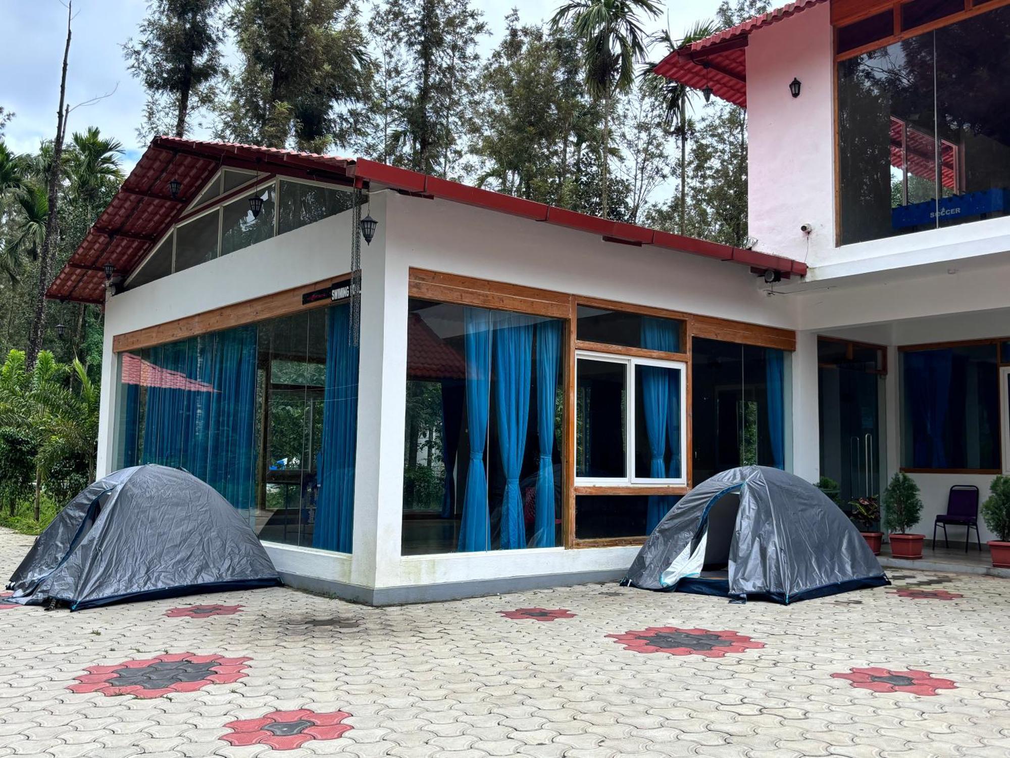 Ecstasy Tent Stay With Swimming Pool & Common Washroom Chikmagalūr Kültér fotó