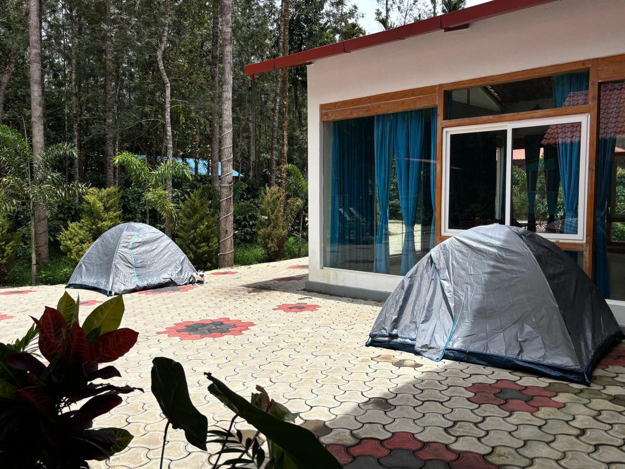 Ecstasy Tent Stay With Swimming Pool & Common Washroom Chikmagalūr Kültér fotó