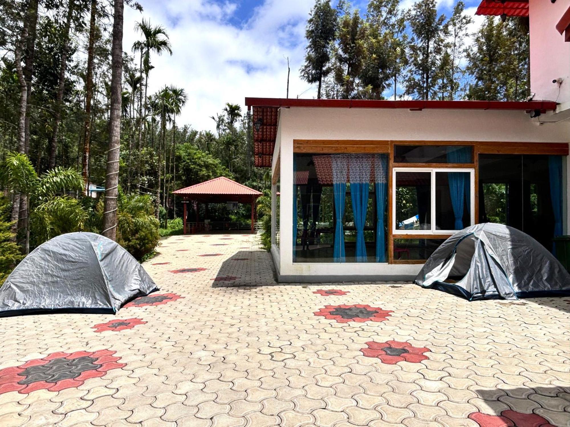 Ecstasy Tent Stay With Swimming Pool & Common Washroom Chikmagalūr Kültér fotó